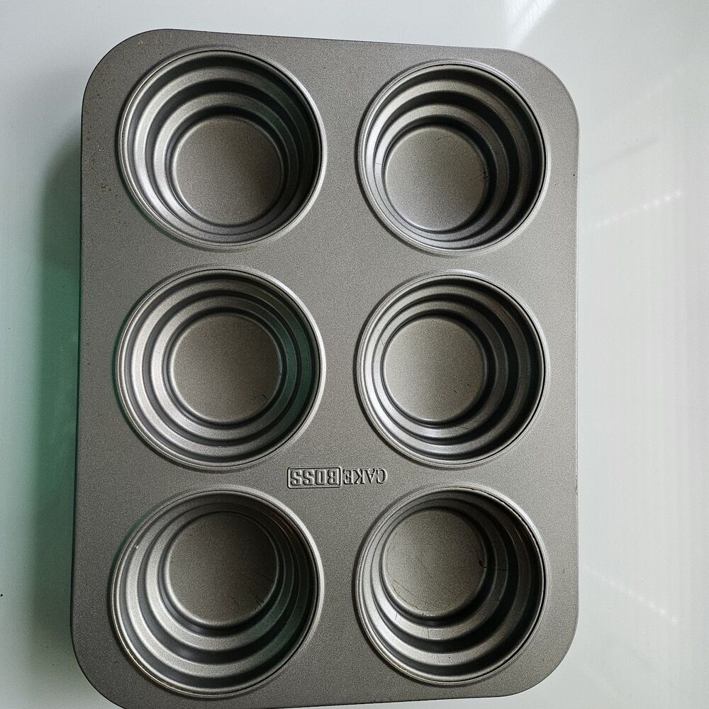 Cake Boss 6 Cup Tiered Mini Cake Cakelette Pan each cup makes 4" diameter cake